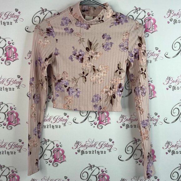 H&M Tops - H&M turtleneck crop top flowers Purple Floral Long Sleeve Blouse